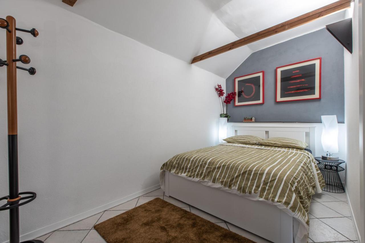 ,,La Chaumiere D'Azur” Apartment โรกบรูน-กัป-มาร์แต็ง ภายนอก รูปภาพ