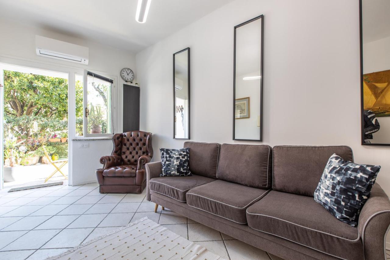 ,,La Chaumiere D'Azur” Apartment โรกบรูน-กัป-มาร์แต็ง ภายนอก รูปภาพ