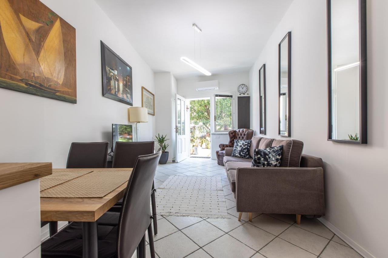 ,,La Chaumiere D'Azur” Apartment โรกบรูน-กัป-มาร์แต็ง ภายนอก รูปภาพ
